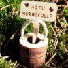Astu nurmikolle kyltti