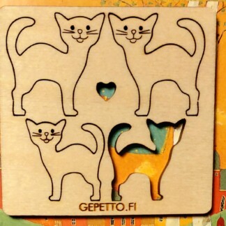 Neljä ystävällistä kissaa